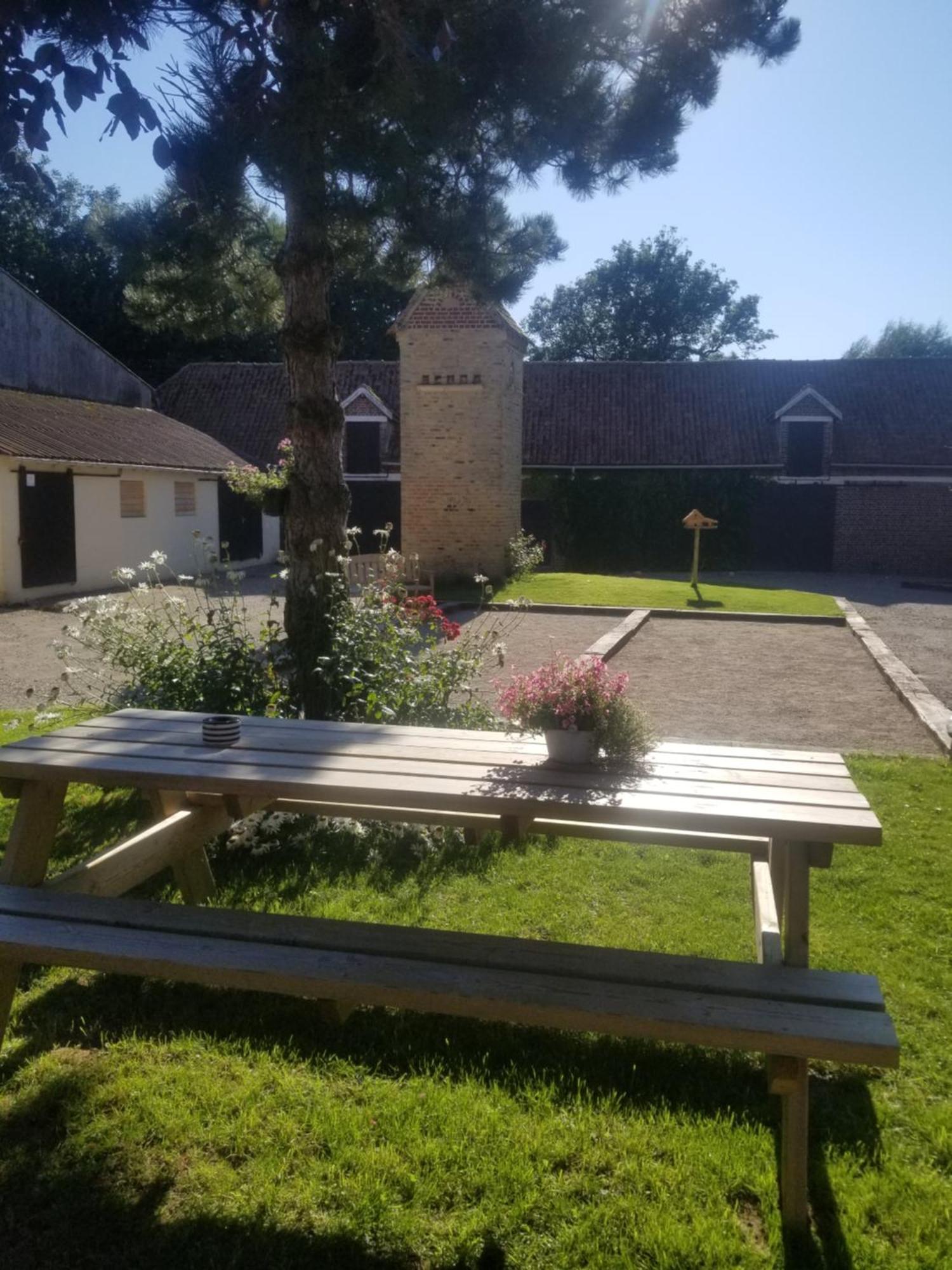 Willa Les Coquelicots Lacres Zewnętrze zdjęcie